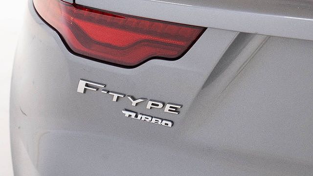 Jaguar F-Type P300 First Edition 2021 — миниатюра 16