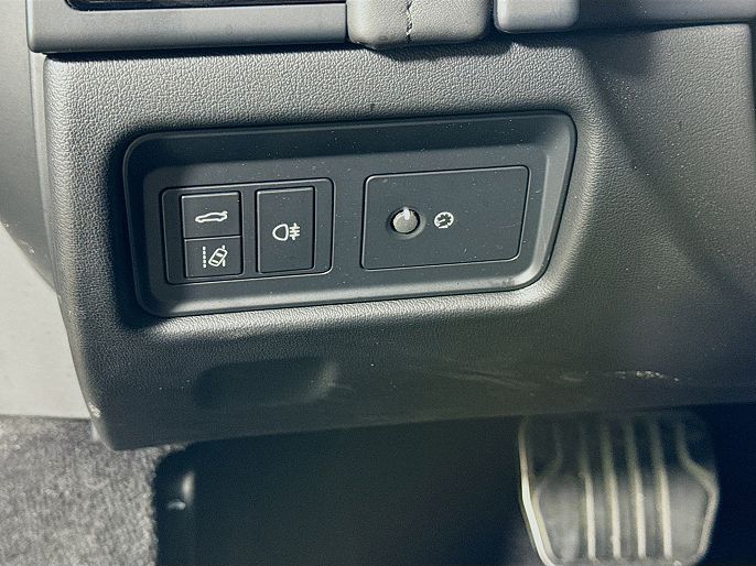 Jaguar F-Type P450 75 2024 — миниатюра 10