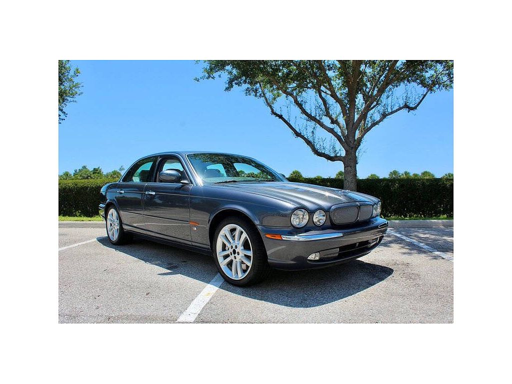 2004 Jaguar XJ-Series XJR