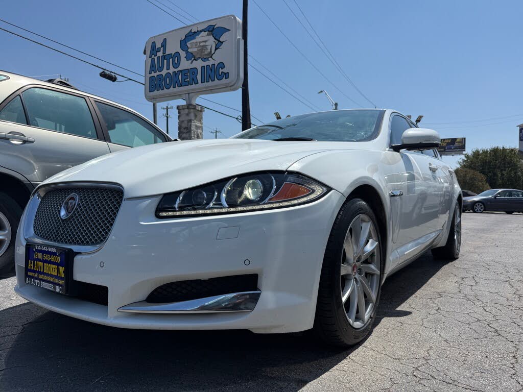 2015 Jaguar XF Premium