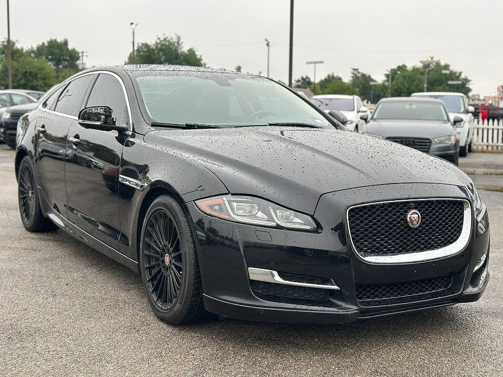 2016 Jaguar XJ R-Sport
