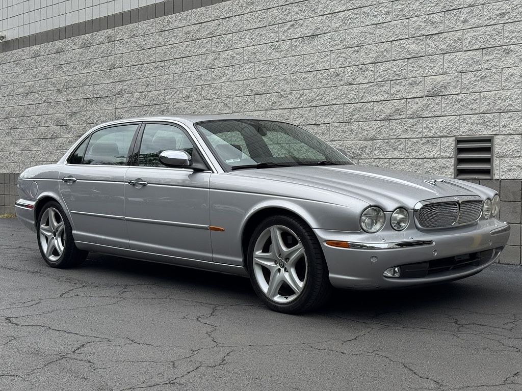 2005 Jaguar XJ-Series Super V8