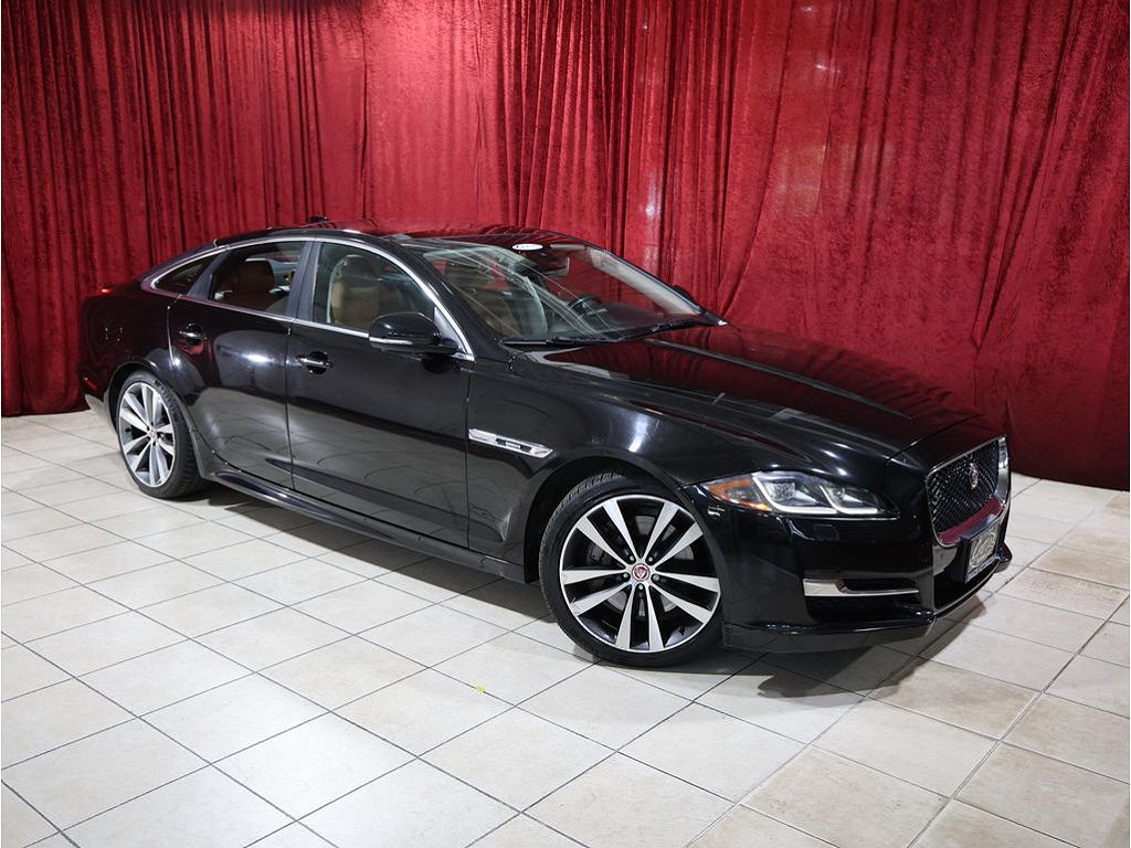 2017 Jaguar XJ R-Sport