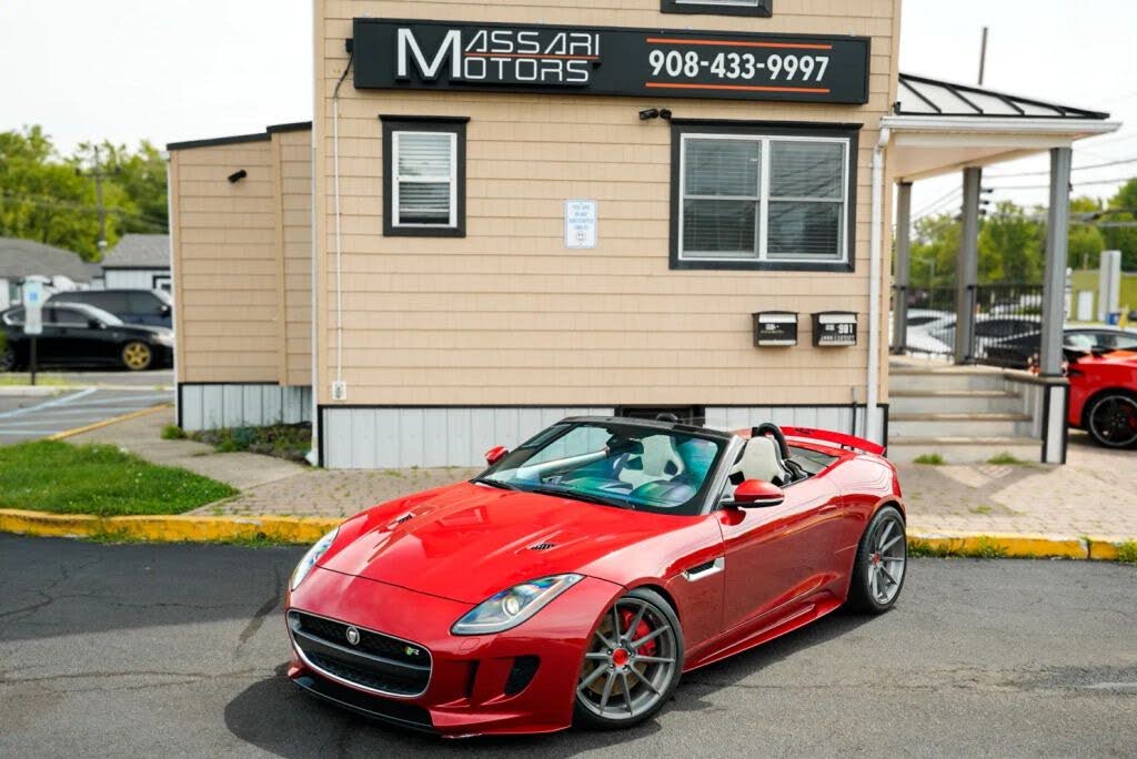 2016 Jaguar F-Type R
