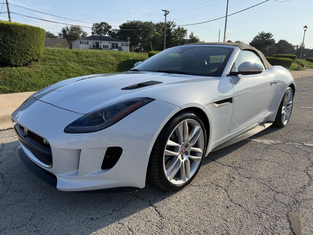 2016 Jaguar F-Type R