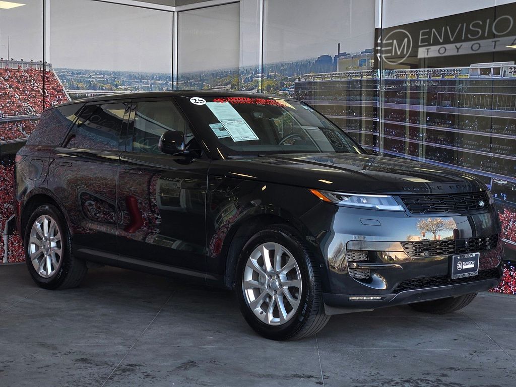 2025 Land Rover Range Rover Sport P360 SE