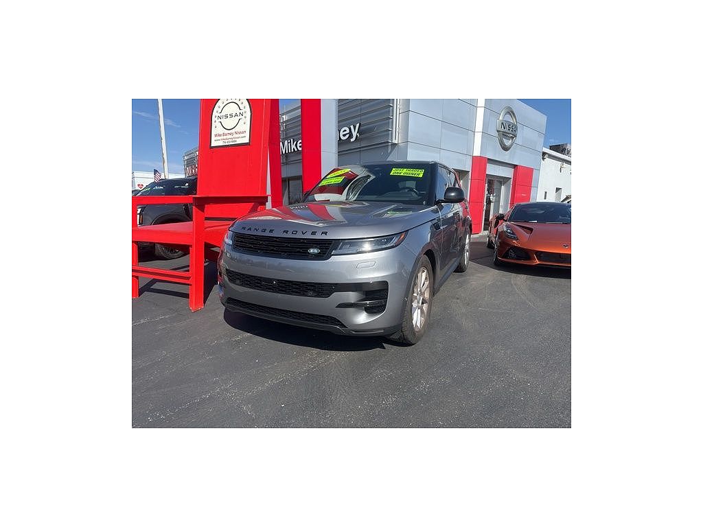2025 Land Rover Range Rover Sport SE