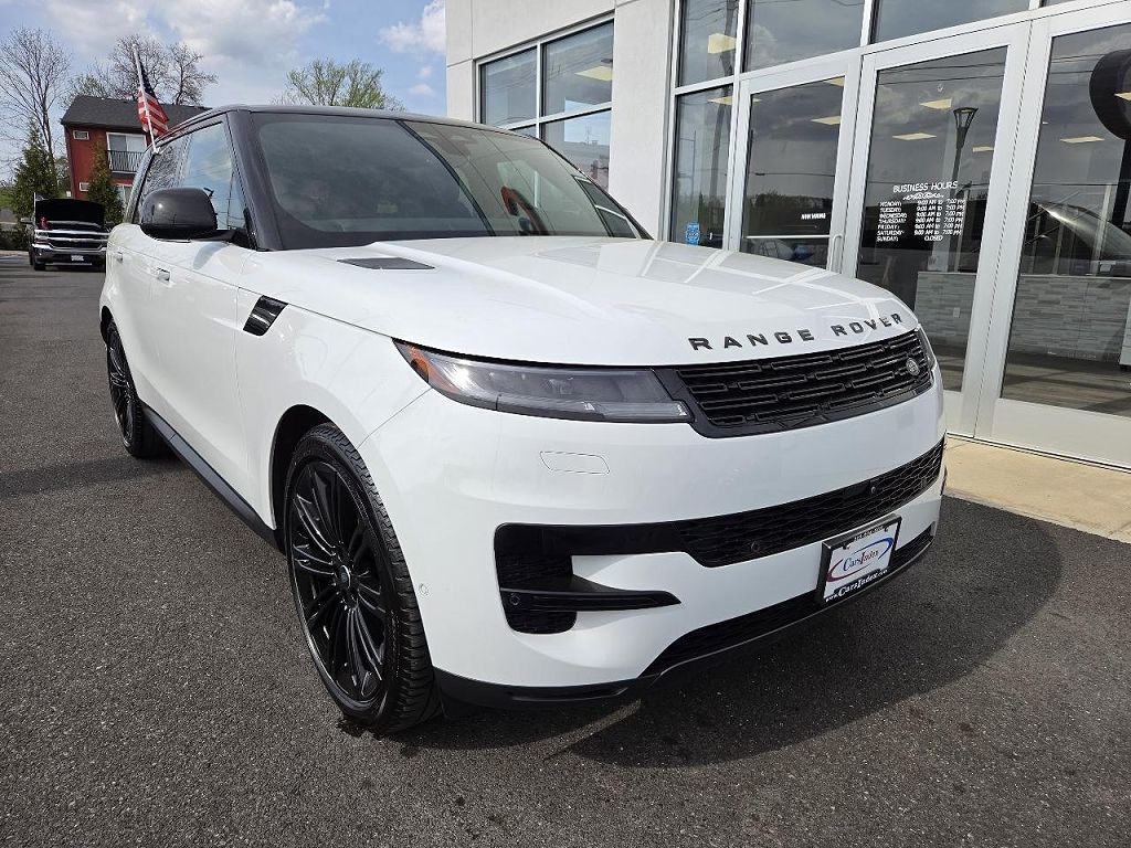 2024 Land Rover Range Rover Sport P360 SE