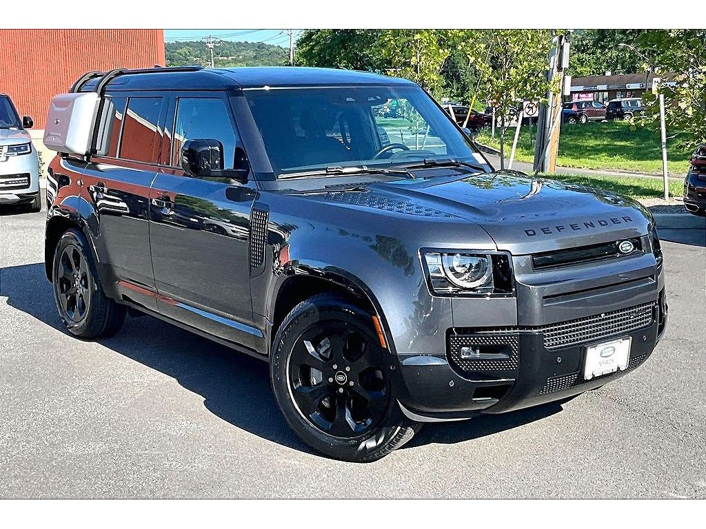 2023 Land Rover Defender 110 P400 X-Dynamic SE