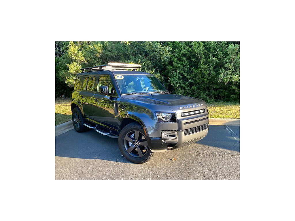 2024 Land Rover Defender 110 P400 X-Dynamic SE
