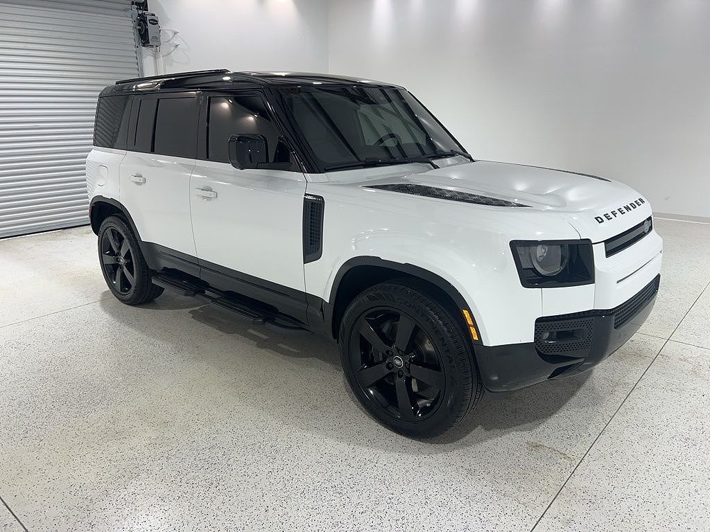 2025 Land Rover Defender 110 P400 X-Dynamic SE
