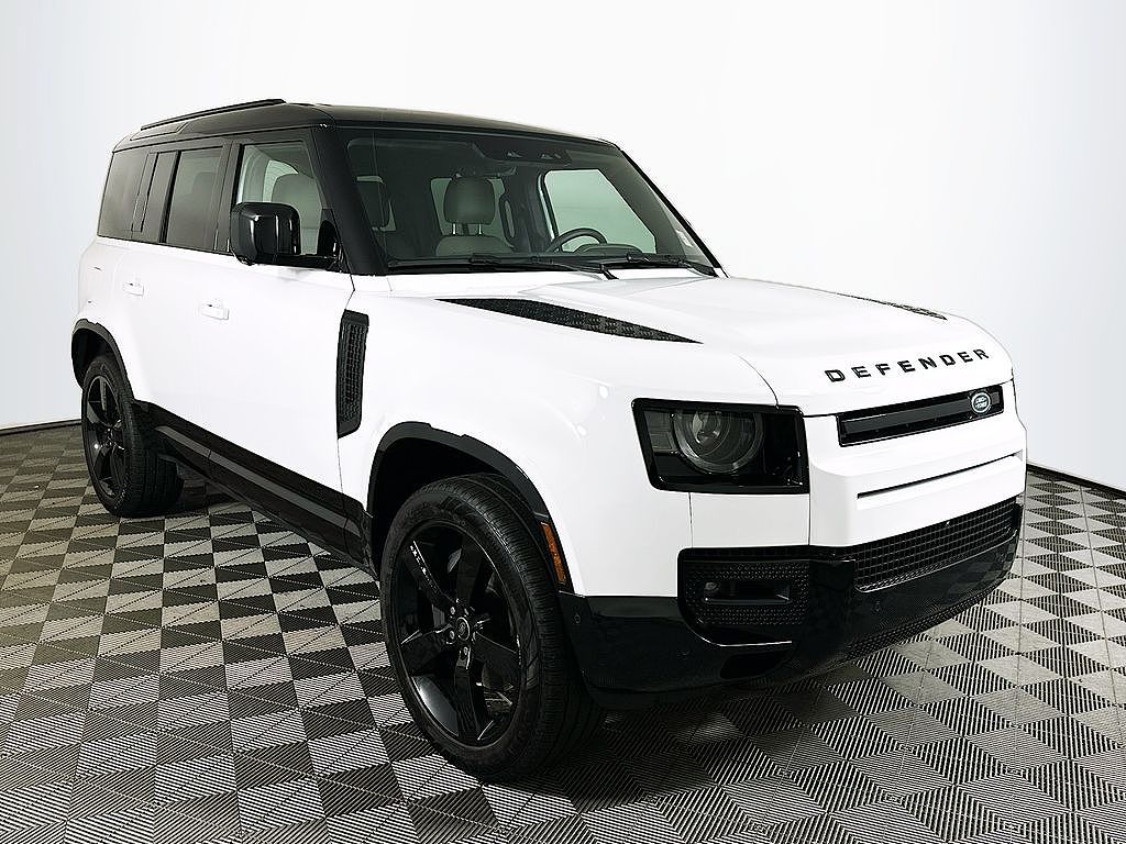2025 Land Rover Defender 110 P400 X-Dynamic SE