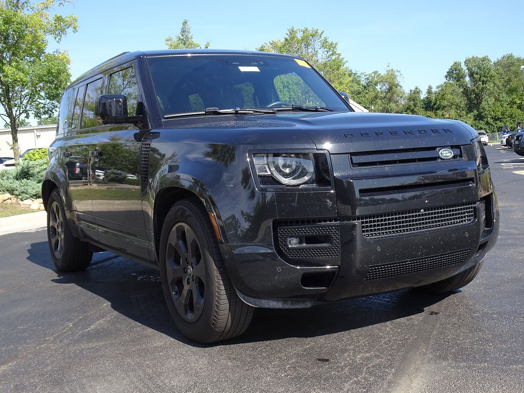 2024 Land Rover Defender 110 P400 X-Dynamic SE
