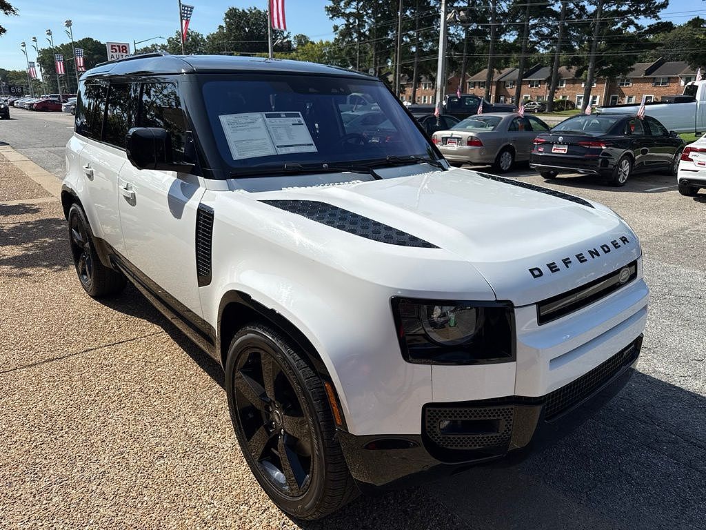 2022 Land Rover Defender 110 P400 X-Dynamic SE
