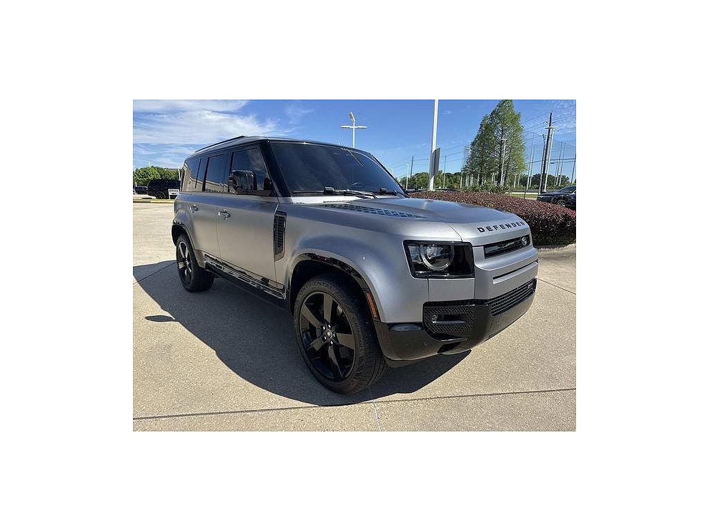 2023 Land Rover Defender 110 P400 X-Dynamic SE