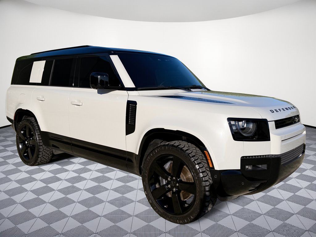 2026 Land Rover Defender 130 X-Dynamic SE