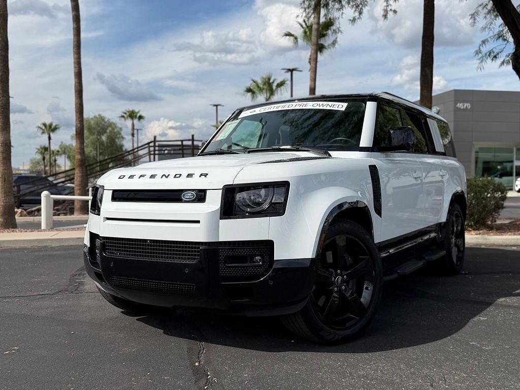 2025 Land Rover Defender 130 P400 X-Dynamic SE