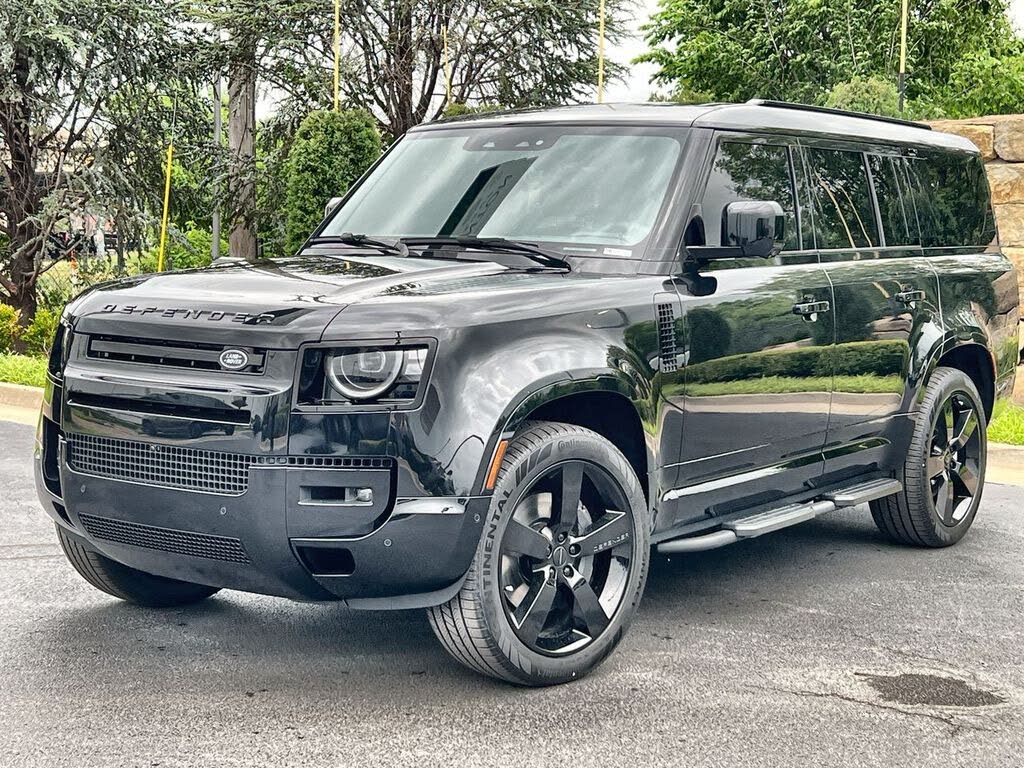 2026 Land Rover Defender 130 P400 X-Dynamic SE