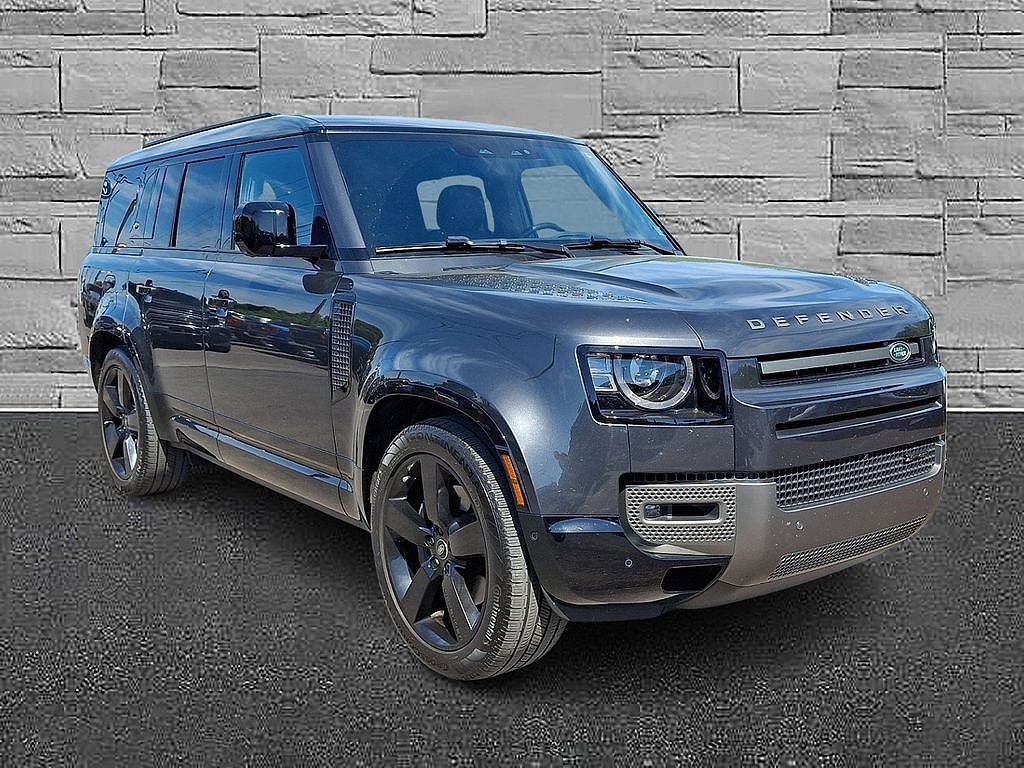 2023 Land Rover Defender X-Dynamic SE