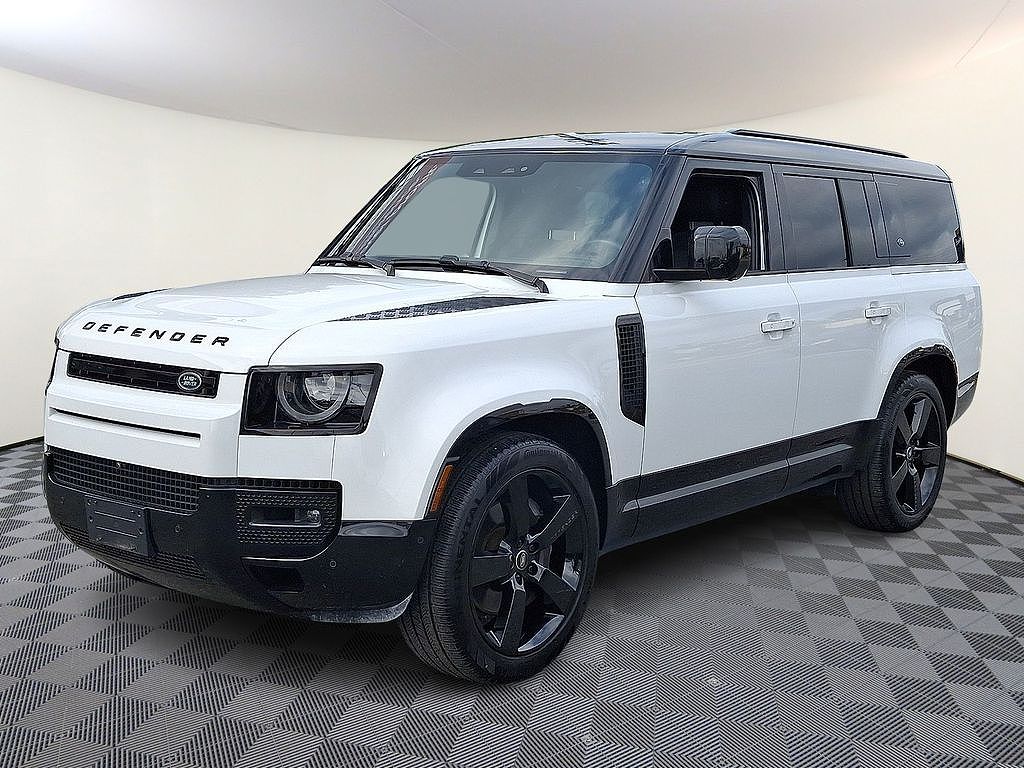 2024 Land Rover Defender 130 X-Dynamic SE