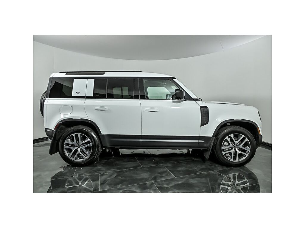 2020 Land Rover Defender 110 P400 First Edition