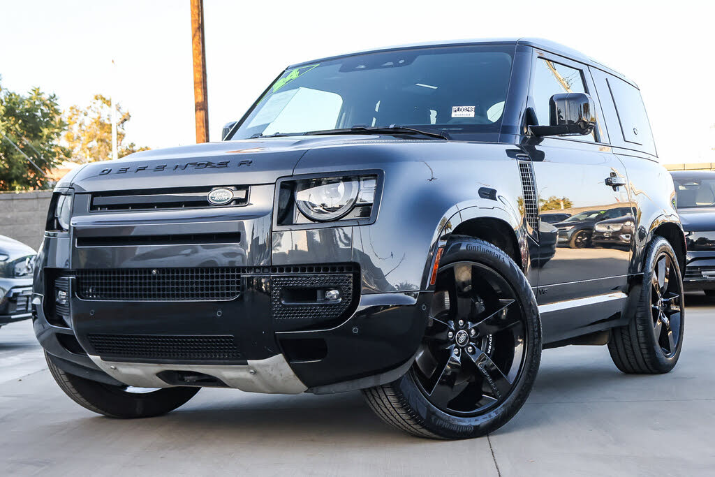 2024 Land Rover Defender 90 P525 V8