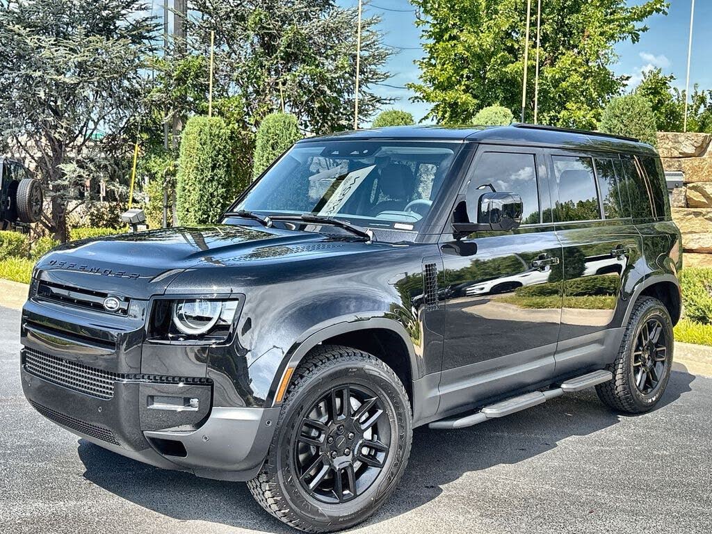 2026 Land Rover Defender 110 P300 S