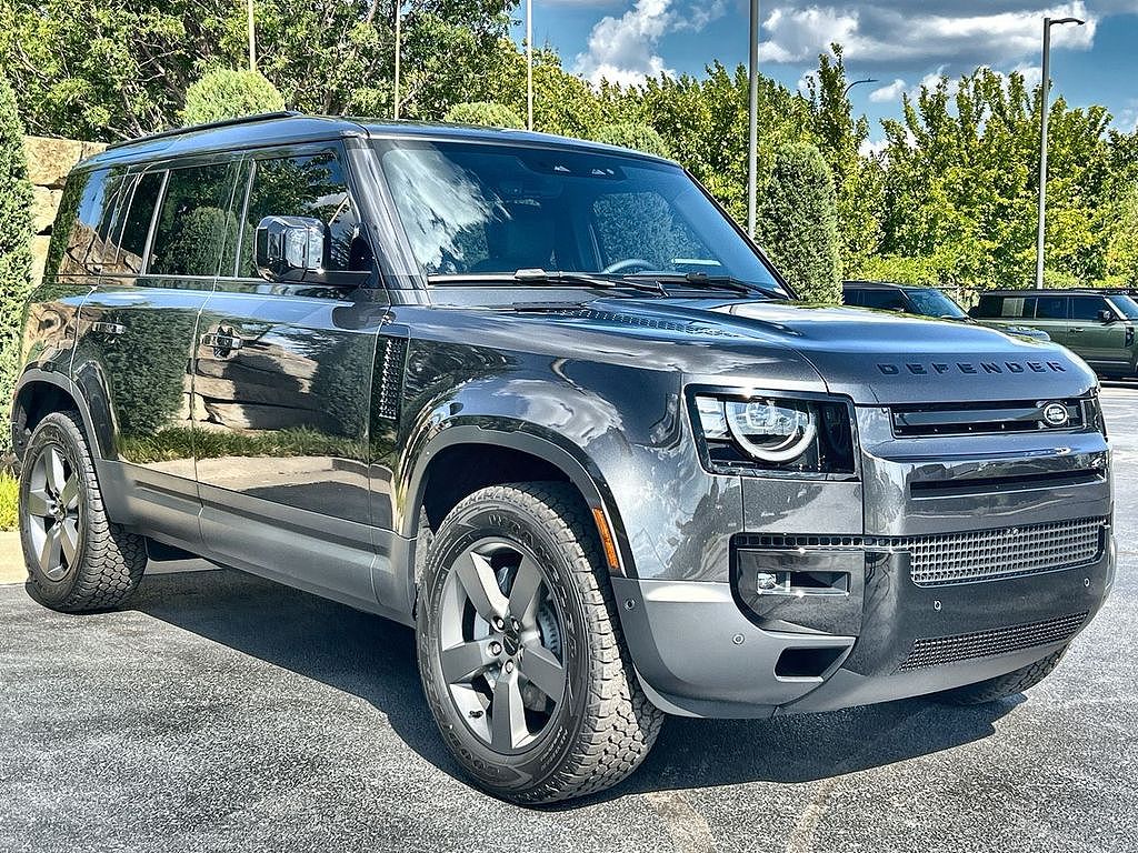2026 Land Rover Defender 110 P300 S