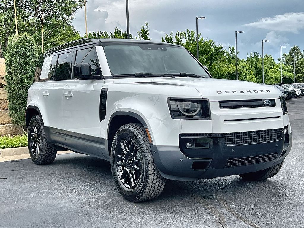 2026 Land Rover Defender 110 P300 S