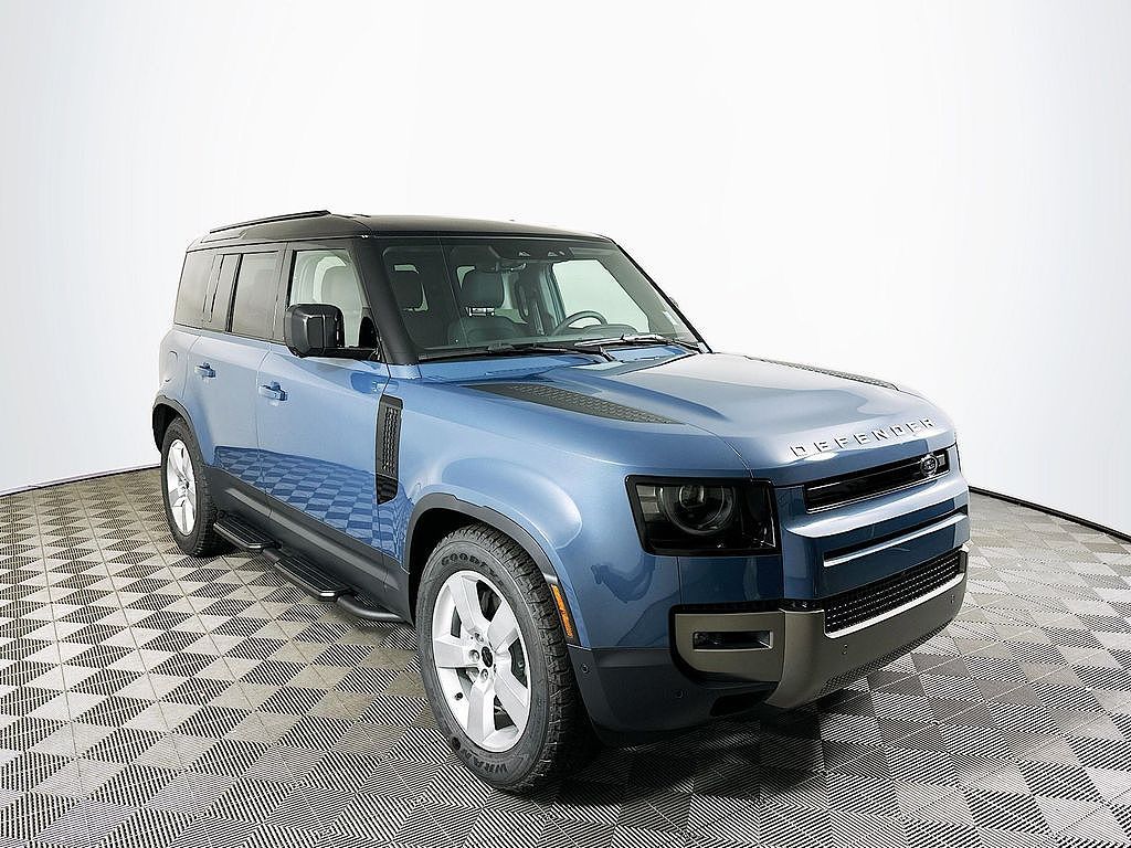 2026 Land Rover Defender 110 P300 S