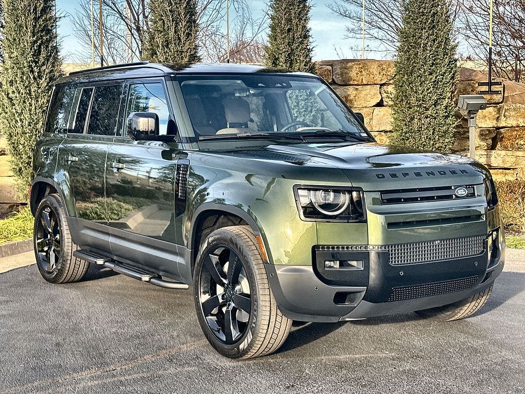 2026 Land Rover Defender 110 P300 S