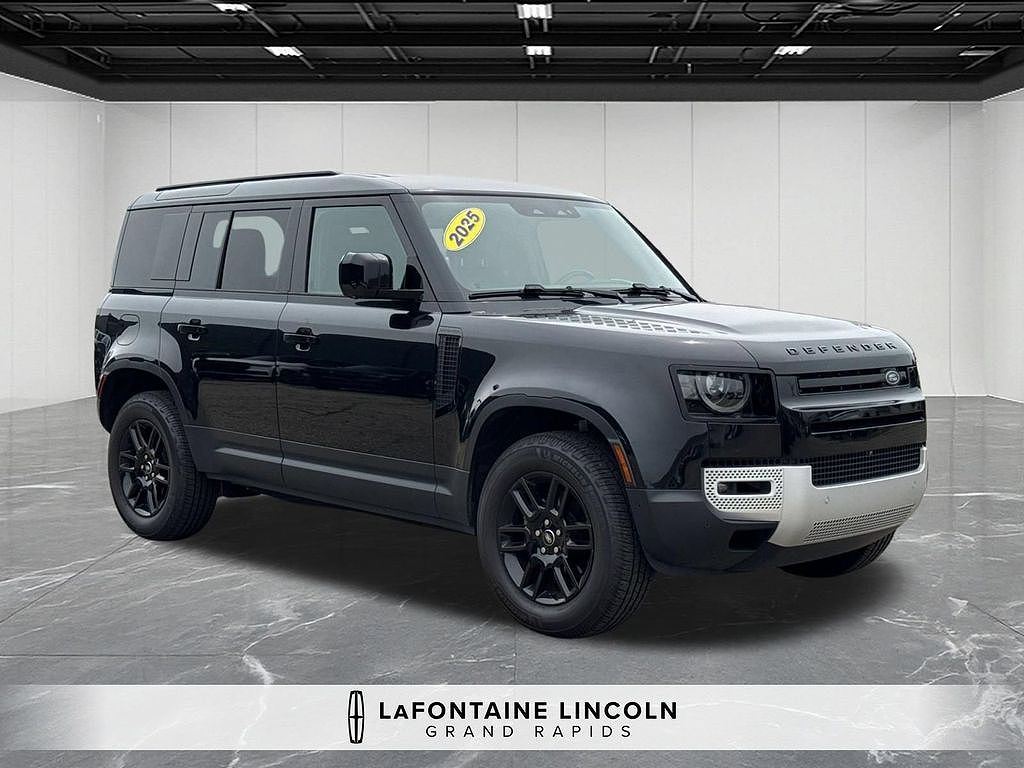 2025 Land Rover Defender 110 P300 S