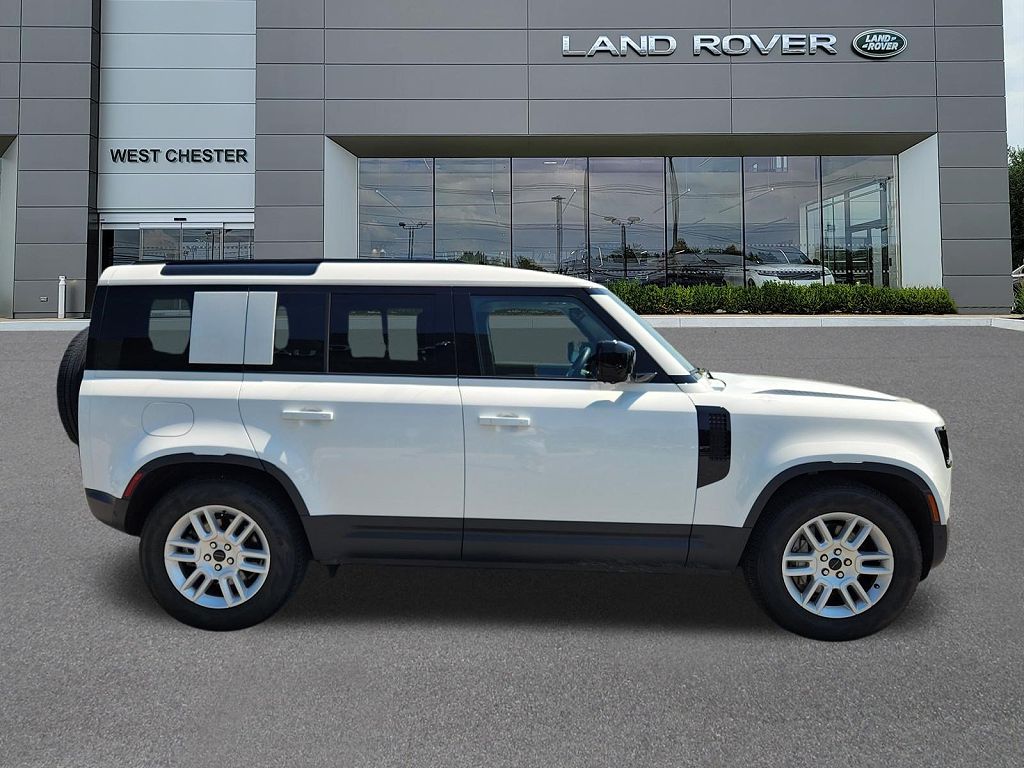 2026 Land Rover Defender 110 S