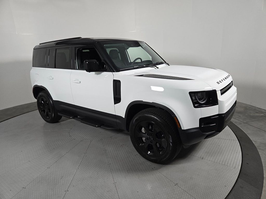 2026 Land Rover Defender 110 P300 S
