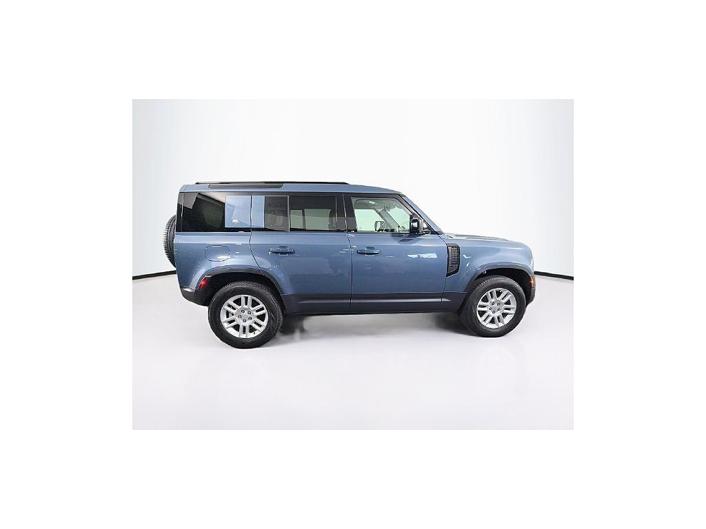 2024 Land Rover Defender 110 S