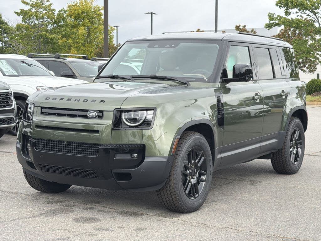 2026 Land Rover Defender 110 P300 S