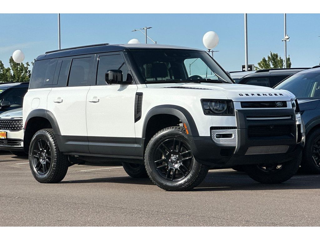 2022 Land Rover Defender 110 P300 S
