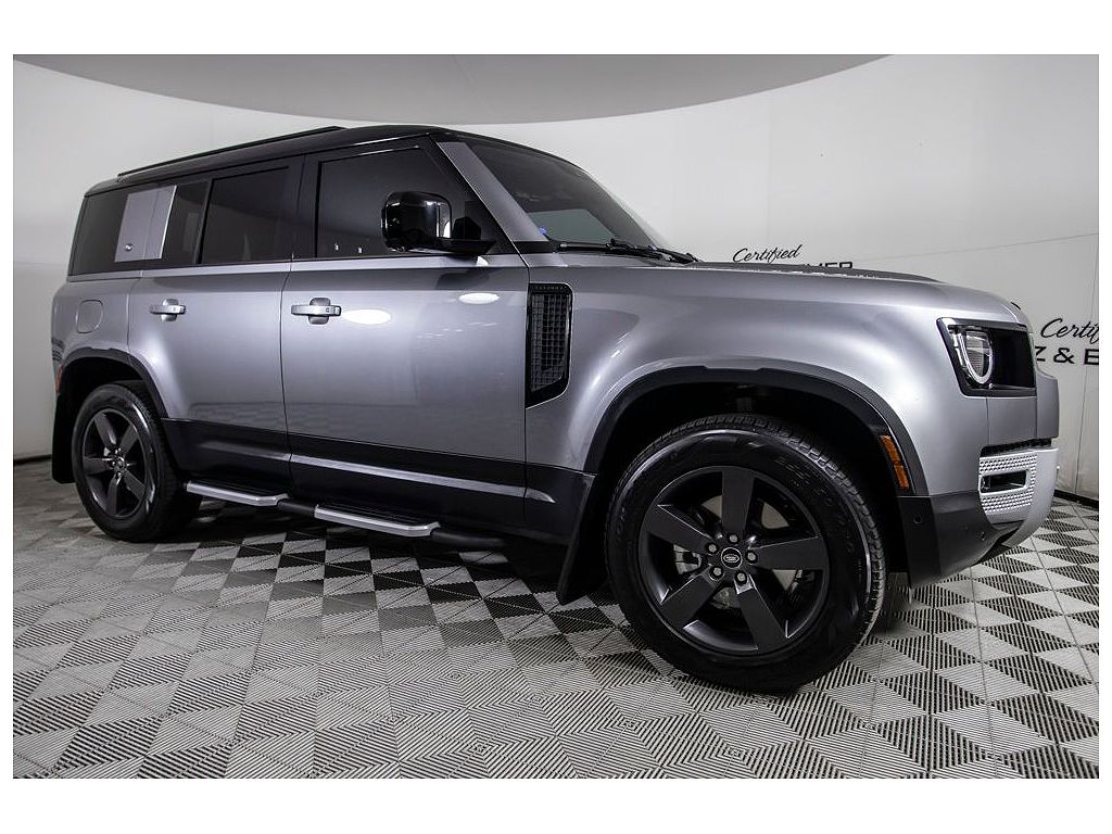2023 Land Rover Defender 110 P300 S
