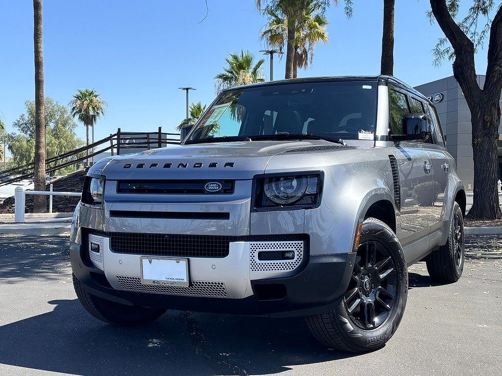 2024 Land Rover Defender 110 P300 S