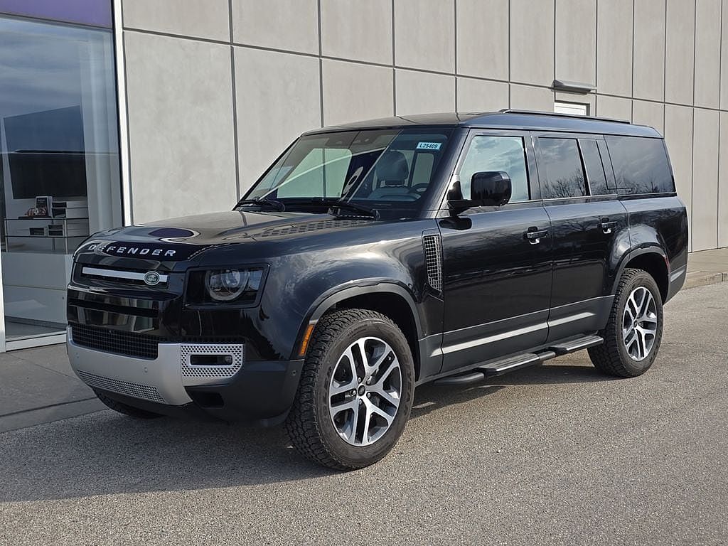2025 Land Rover Defender 130 P400 S