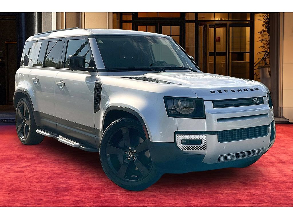 2023 Land Rover Defender 110 SE