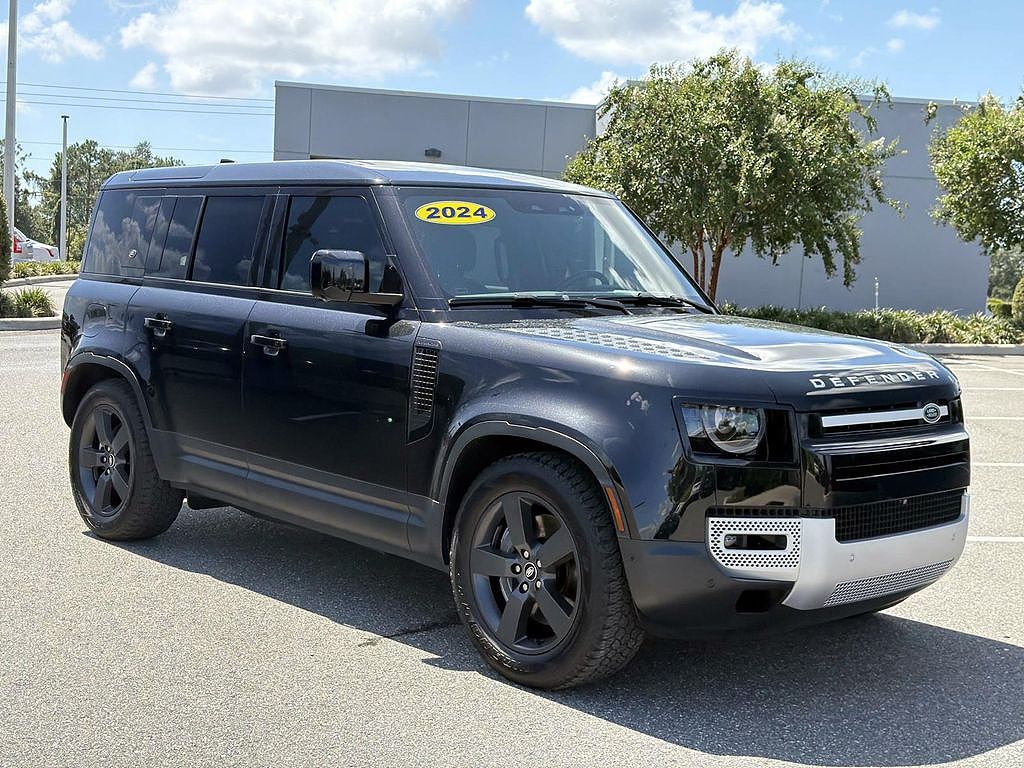 2024 Land Rover Defender 110 SE