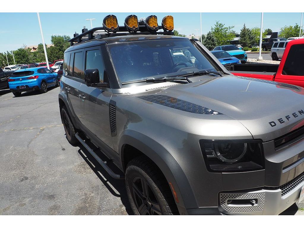 2021 Land Rover Defender 110 P400 SE