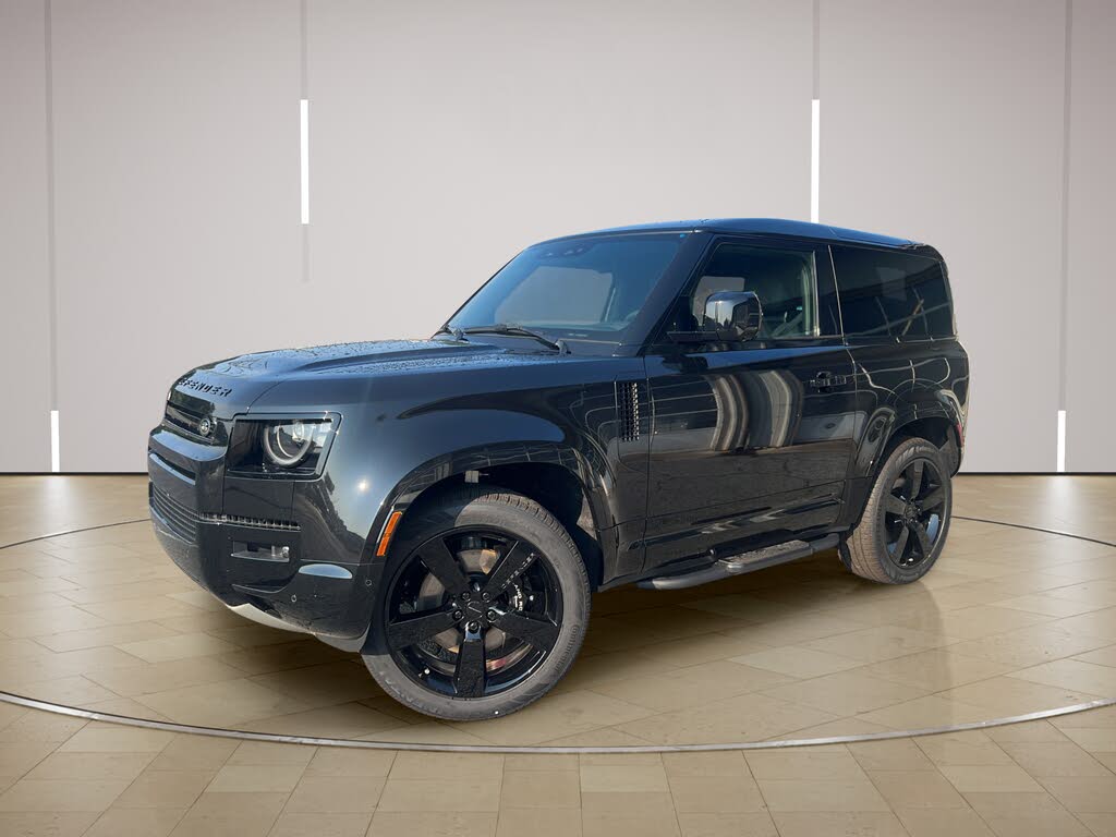 2026 Land Rover Defender 90 P525 V8