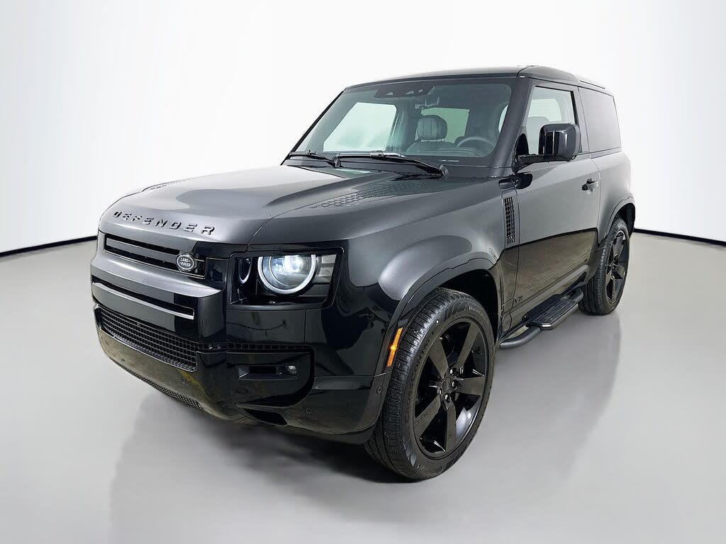 2026 Land Rover Defender 90 P525 V8