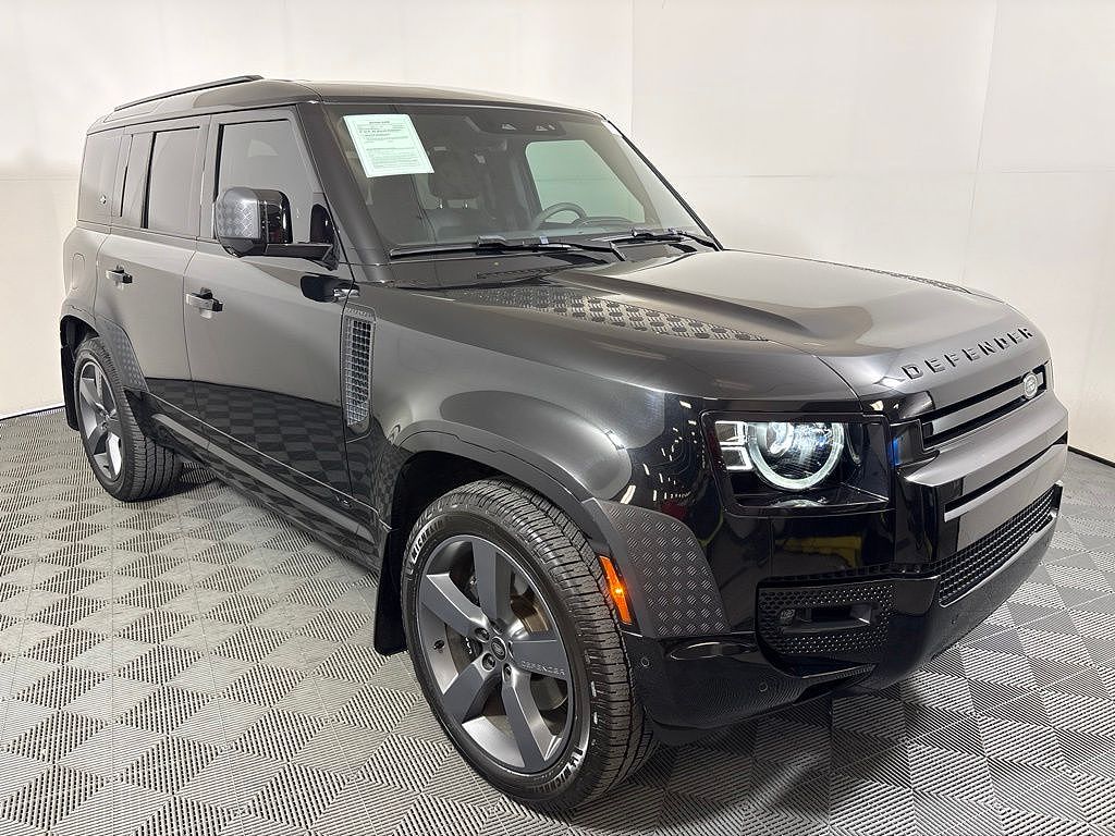 2023 Land Rover Defender 110 V8