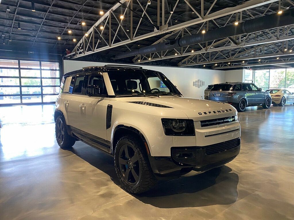 2022 Land Rover Defender 110 P525 V8 Carpathian Edition