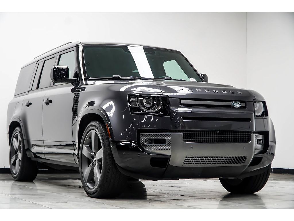 2024 Land Rover Defender 130 Outbound