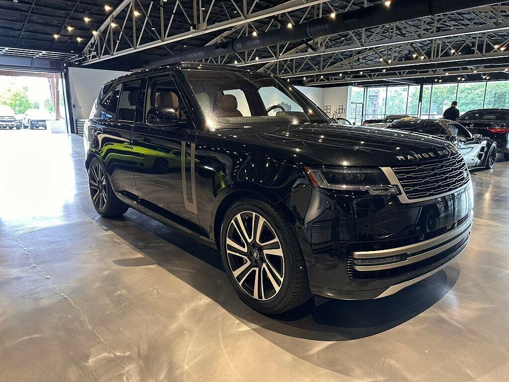 2023 Land Rover Range Rover P530 SE