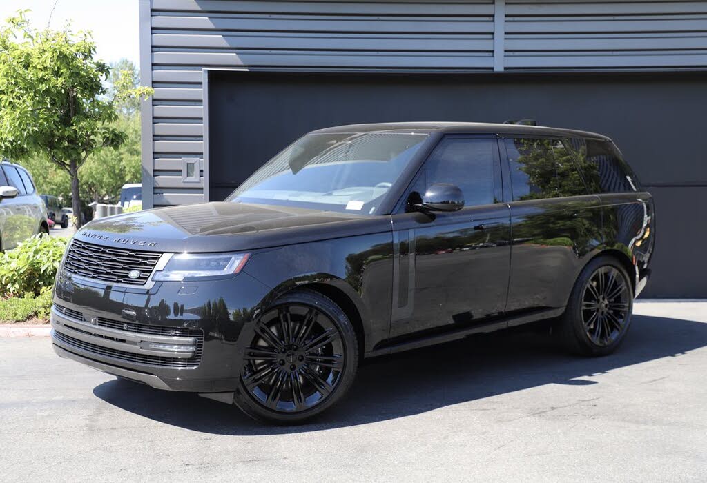 2026 Land Rover Range Rover P530 SE
